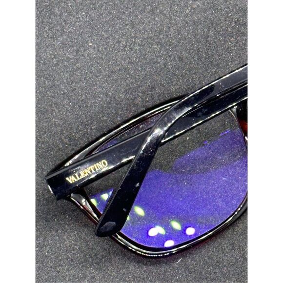 Nice Authentic Valentino prescription eyeglasses frames
prescription lenses can - Picture 6 of 6